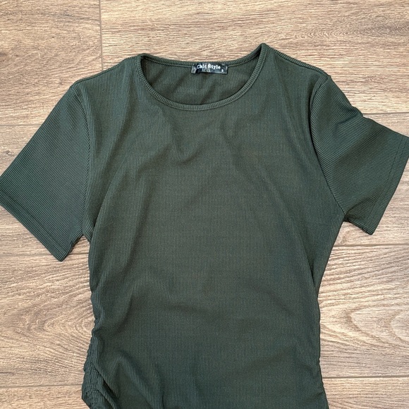 Chic Style Ruched Ribbed Dress - Picture 2 of 6